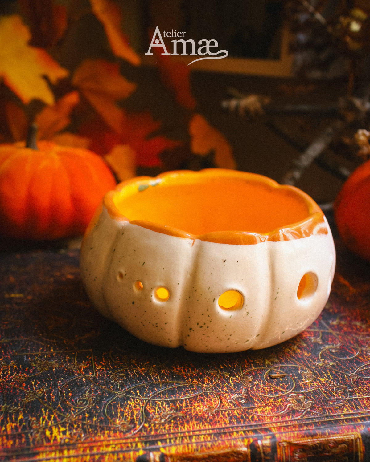Bowl for removing stems - Bowl for removing weeds - The Pumpkin Ball