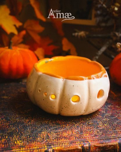 Bowl for removing stems - Bowl for removing weeds - The Pumpkin Ball