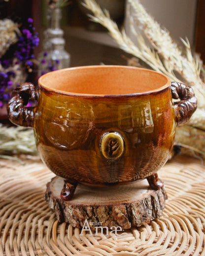 Amalthea Cauldron – Abundance and Prosperity