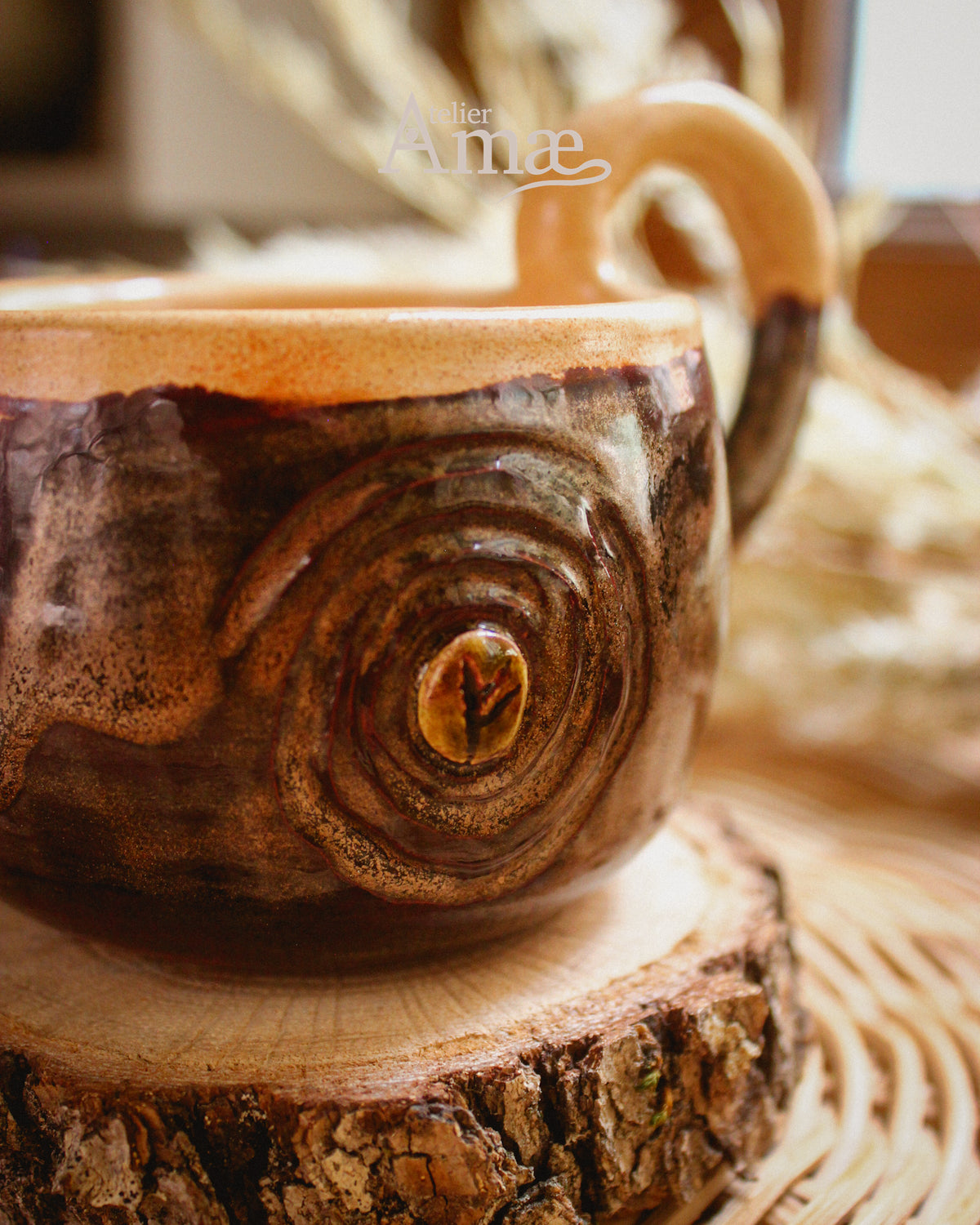 Tasse incrustée de la rune Fehu et sa Spirale